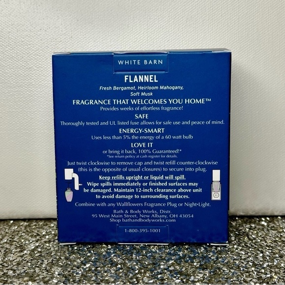 Bath & Body Works Wallflowers Refill Flannel Fall Winter Refills 2 Pack NWT - Picture 3 of 3